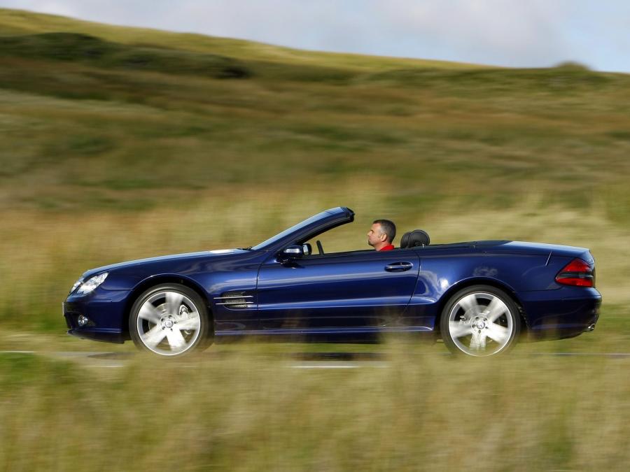  Mercedes-Benz SL500 Sports Package 2005 года  (UK) (фото 7 из 23)